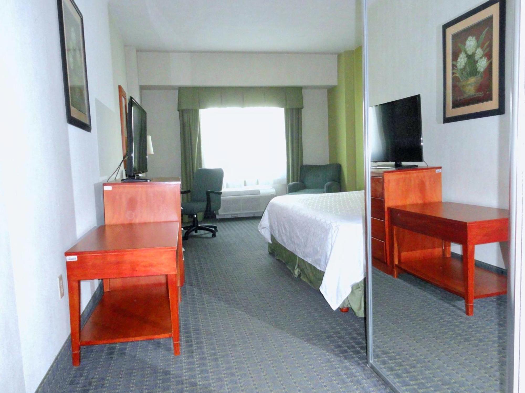 Holiday Inn Express & Suites Toluca Zona Aeropuerto, An Ihg Hotel Экстерьер фото